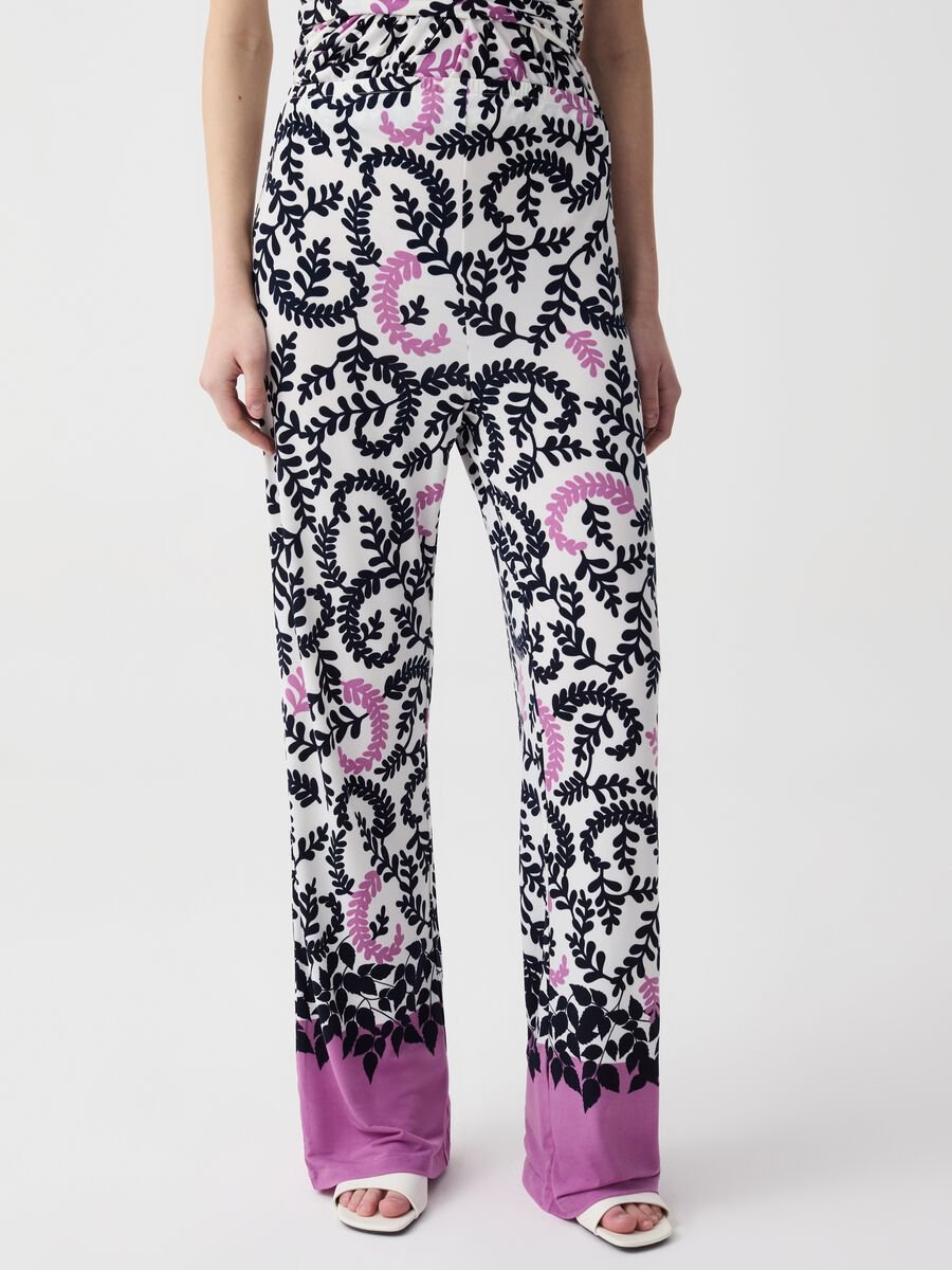 Maternity trousers with foliage print_2