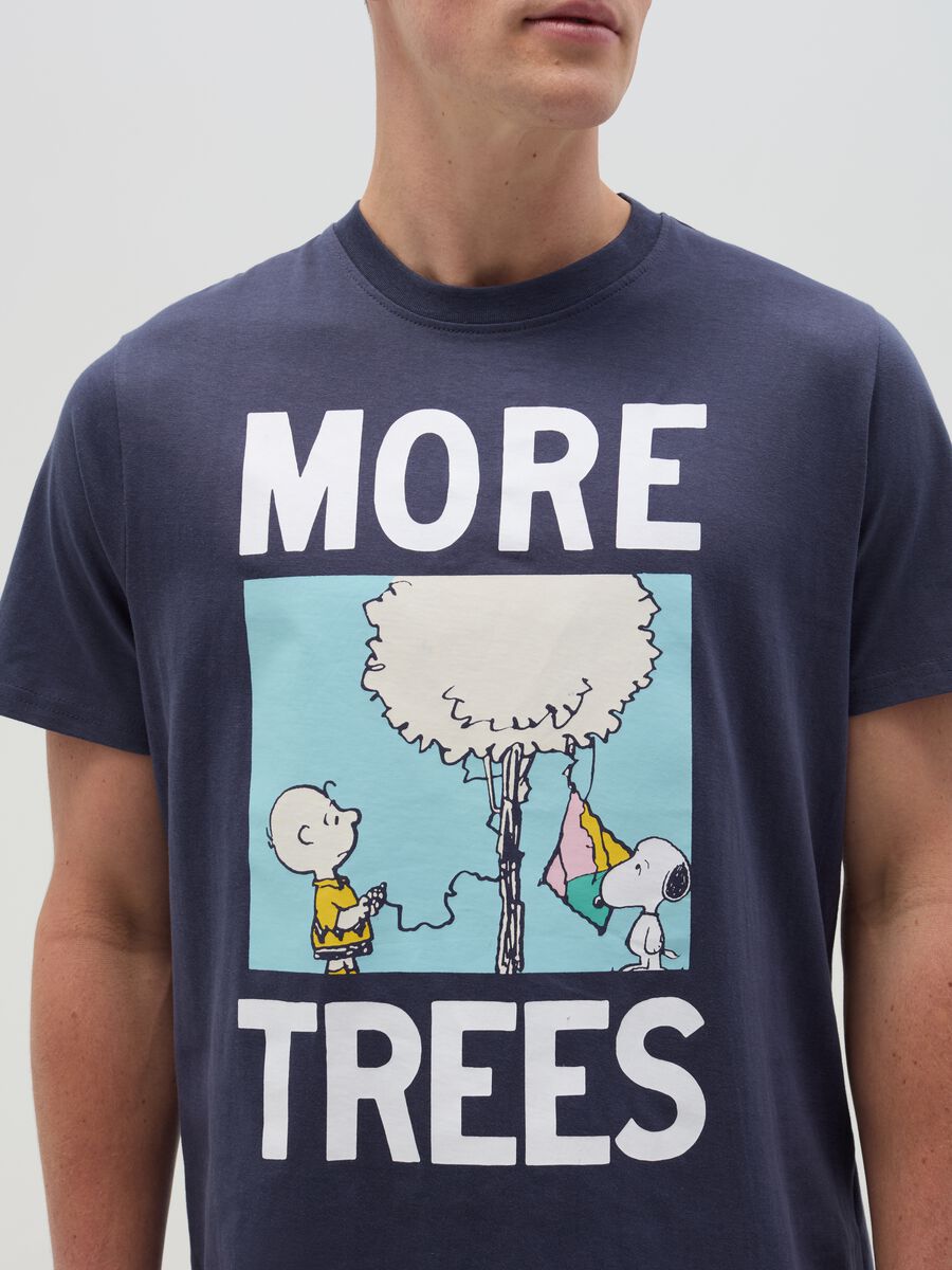 T-shirt with Snoopy and Charlie Brown print_1