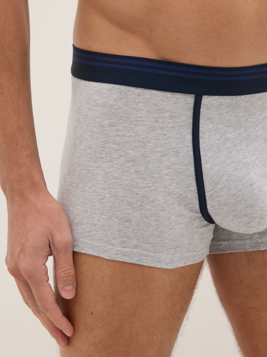 Tripack of multicolour stretch cotton regular fit boxers_3