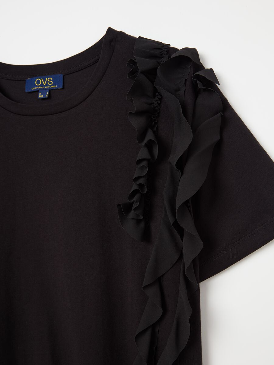 T-shirt with frills and flounce_5