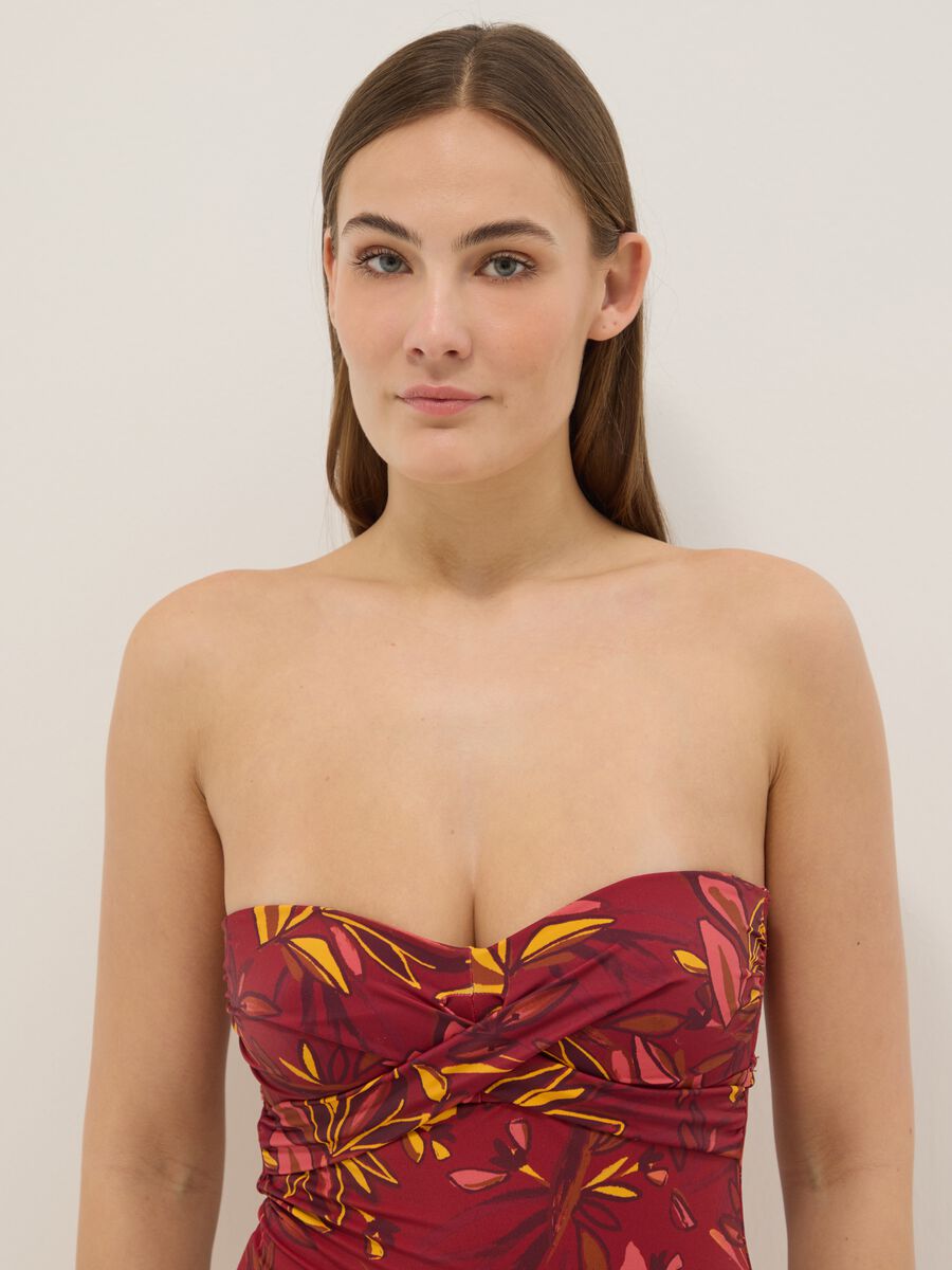 Mehrfarbiger Badeanzug aus elastischem Stoff mit Blumenmuster_2