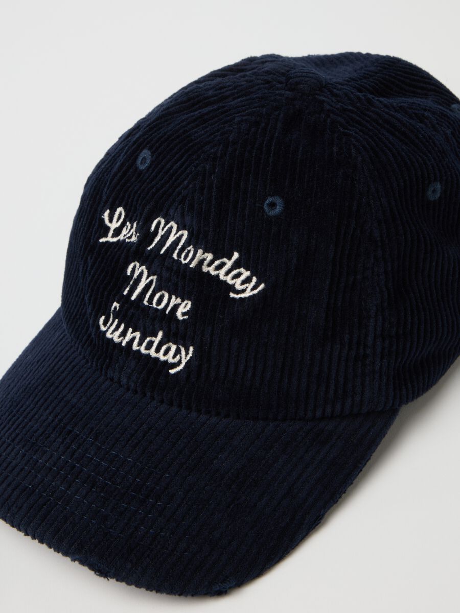 Blue Ribbed Cap in Pure Cotton_2