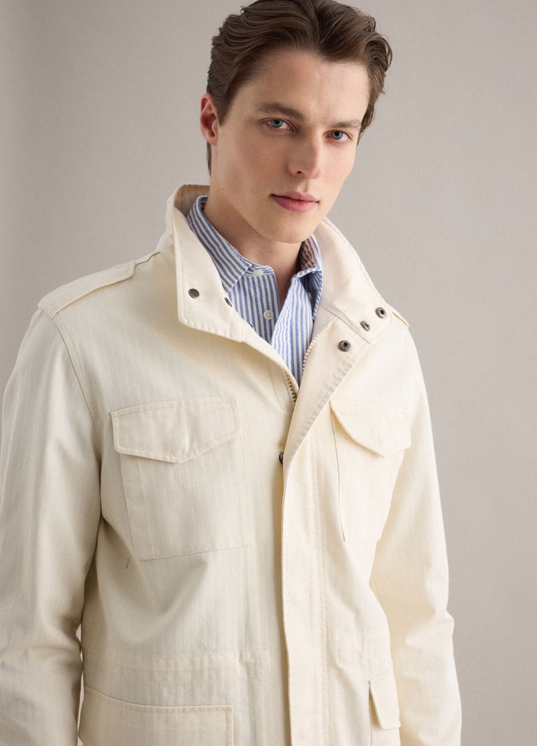 Beige cotton parka jacket, regular fit with pockets and zip