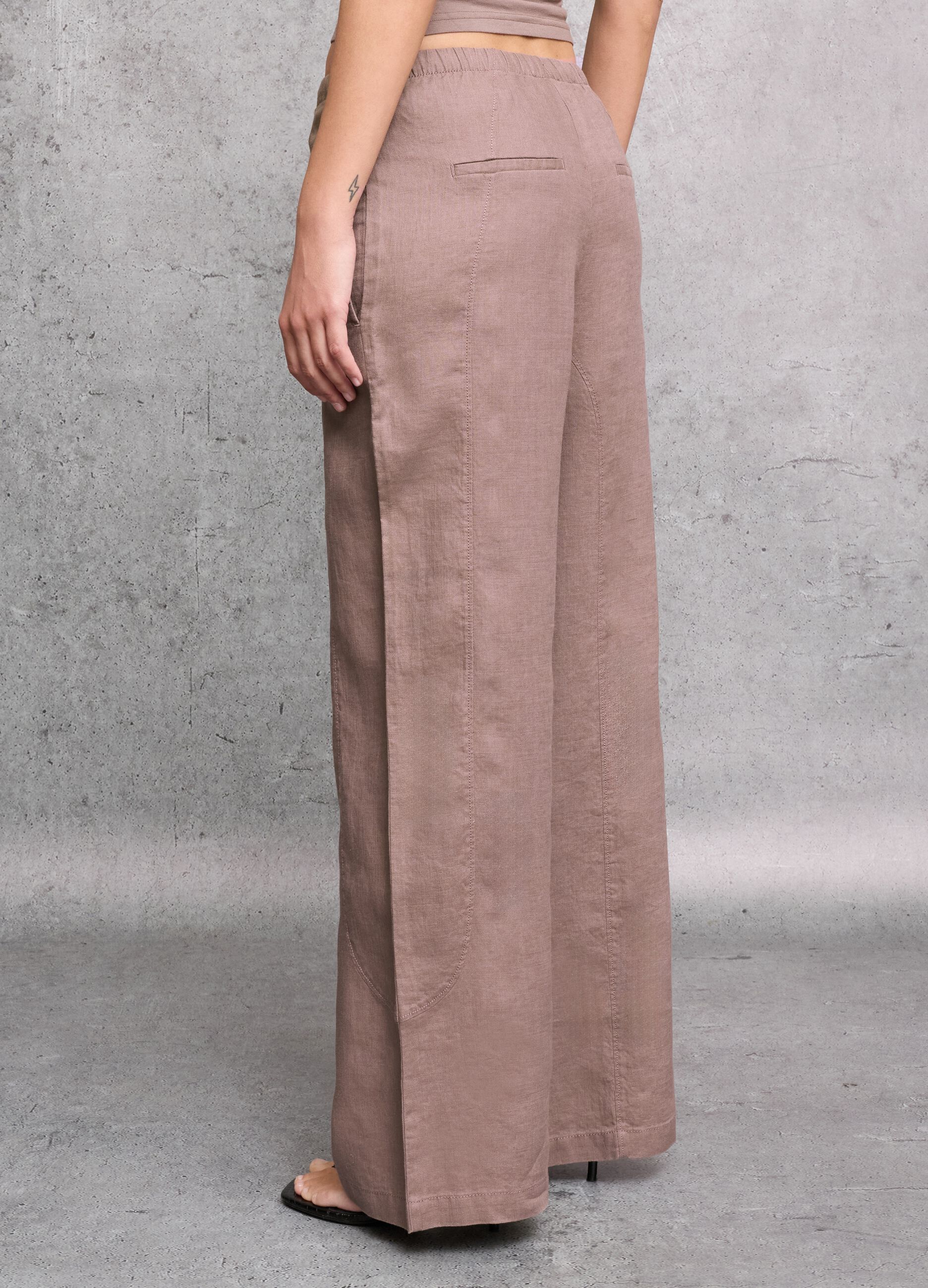 100% Leinen Wide-Leg-Hose in Mocha