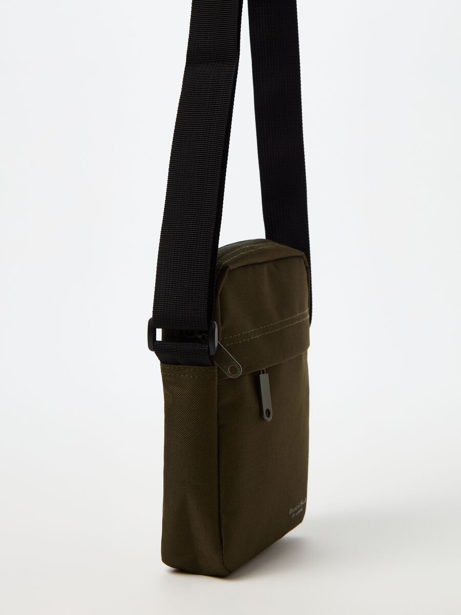 Bag with shoulder strap_2