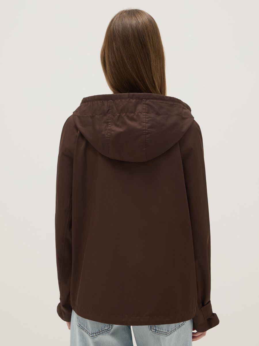 Brown cotton blend regular fit jacket with zip and hood_2
