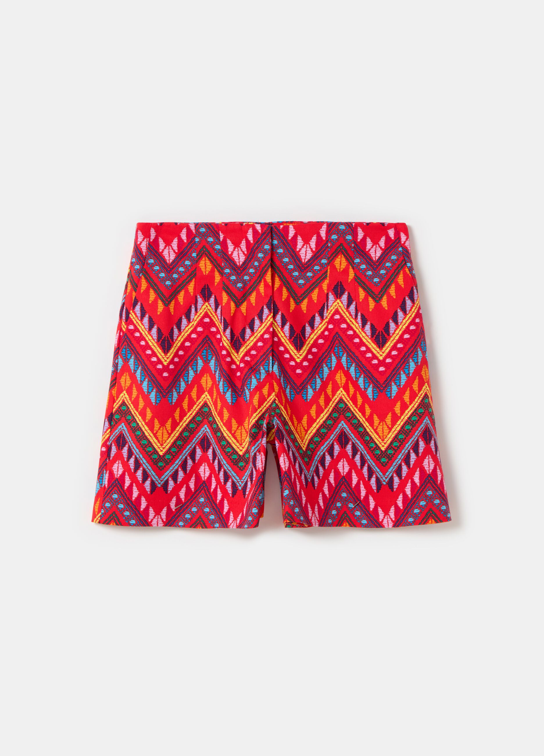 Shorts in multicoloured ethnic print
