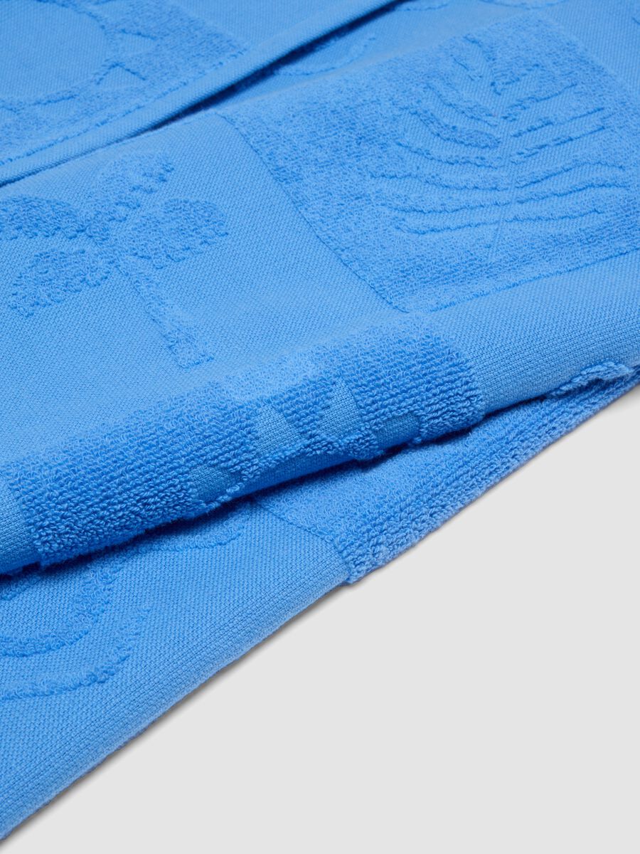 Hellblaues Strandtuch aus reiner Baumwolle im Jacquard_1