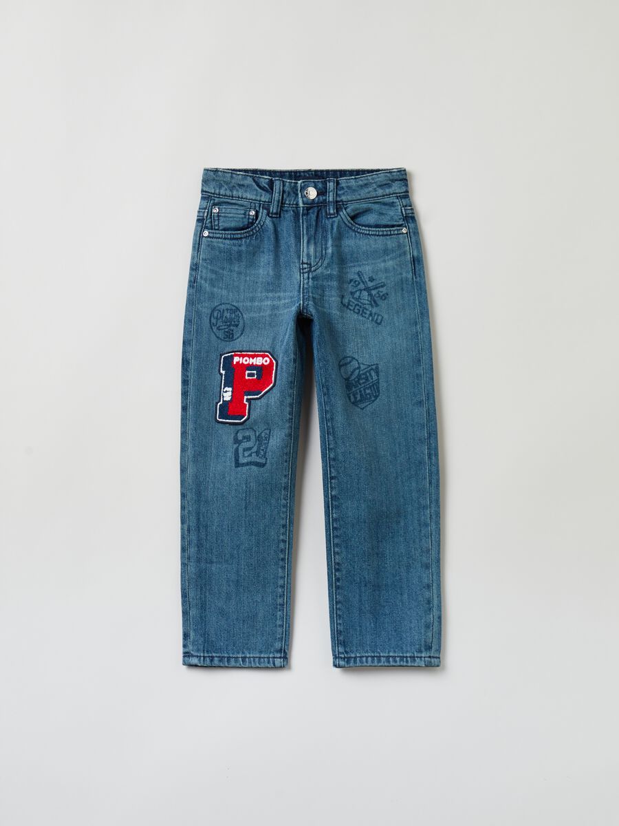 Five-pocket jeans with patch and print_3
