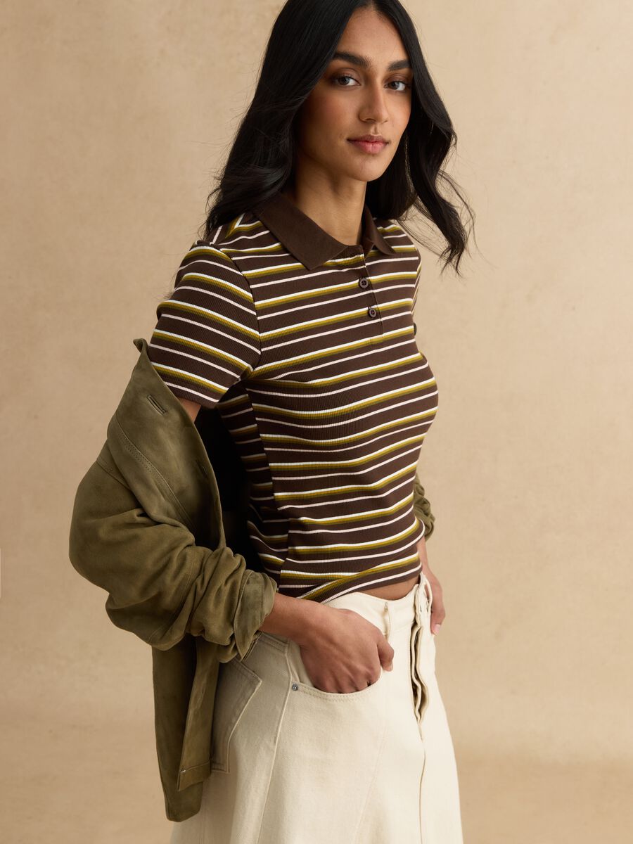 Polo marrone a righe in cotone elasticizzato_0