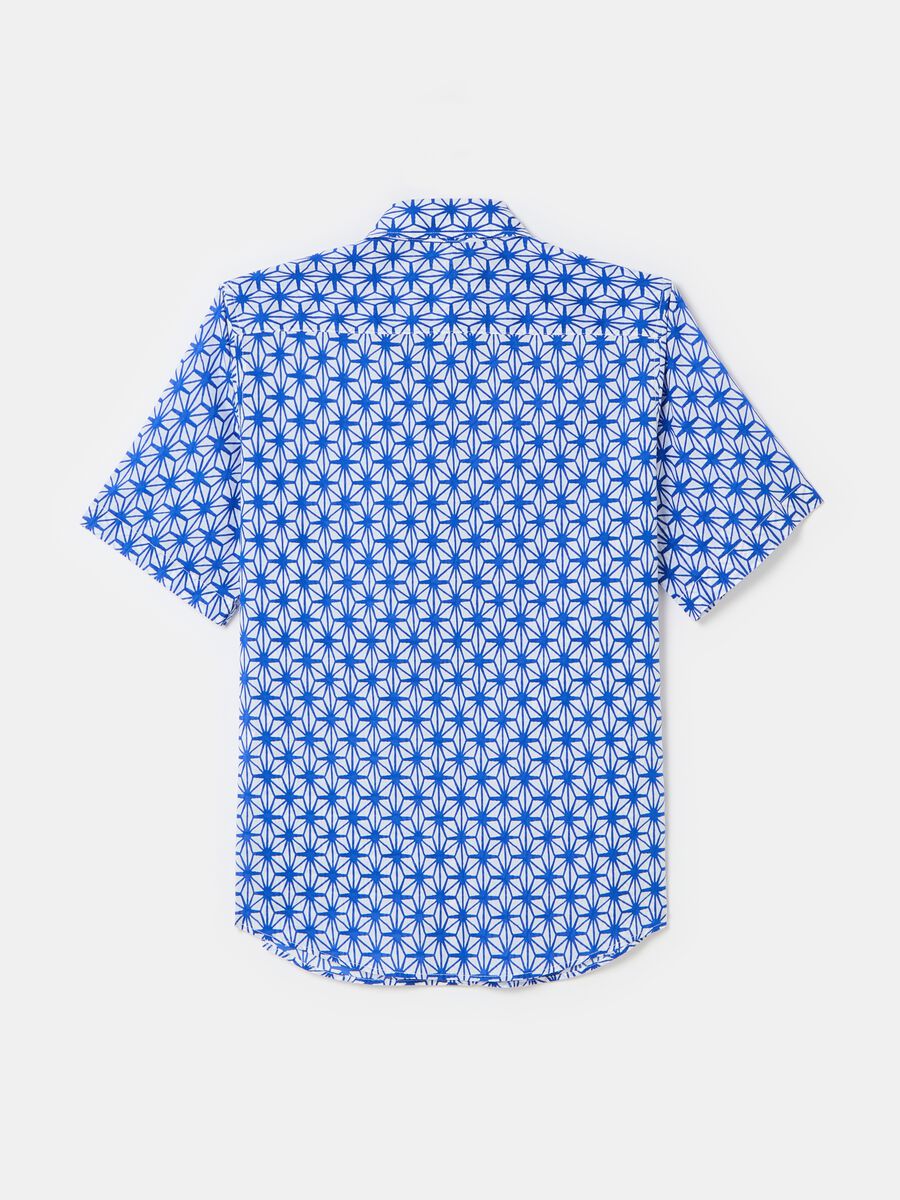 Short-sleeved shirt with geometric print_4