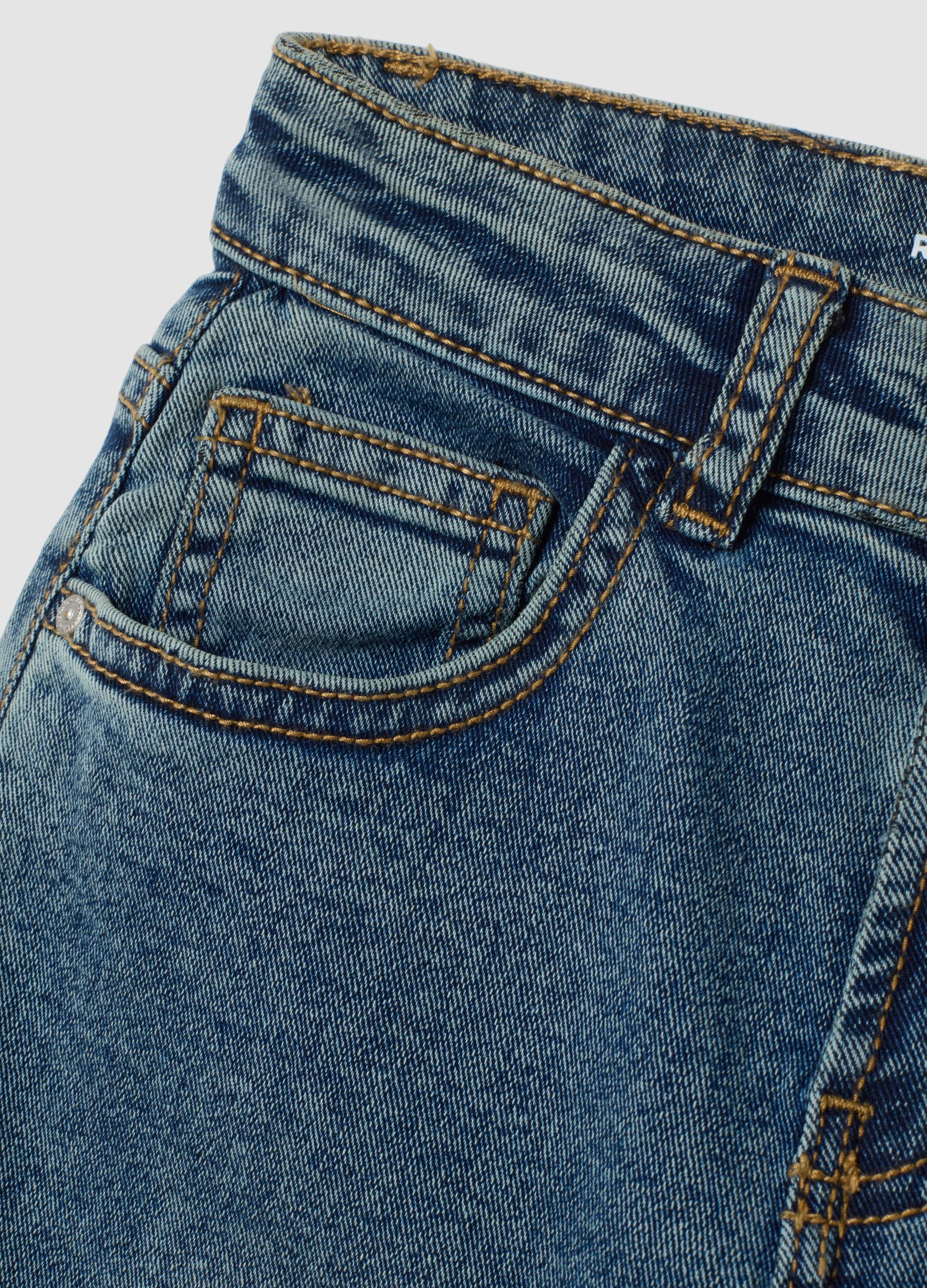 Jeans blu chiaro in cotone elasticizzato straight fit