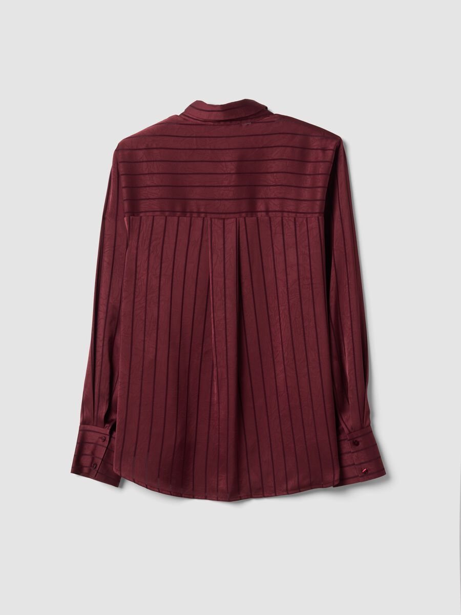 Red striped shirt with classic collar, regular fit_2