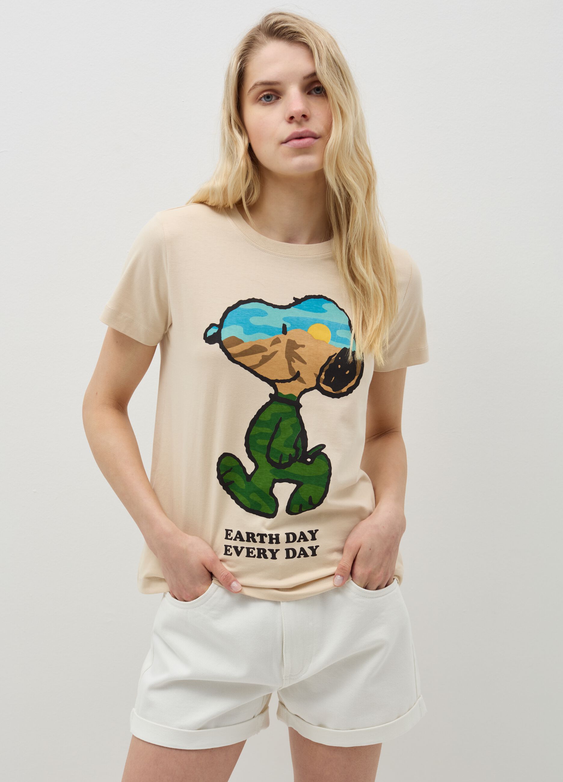 T-shirt with Snoopy print