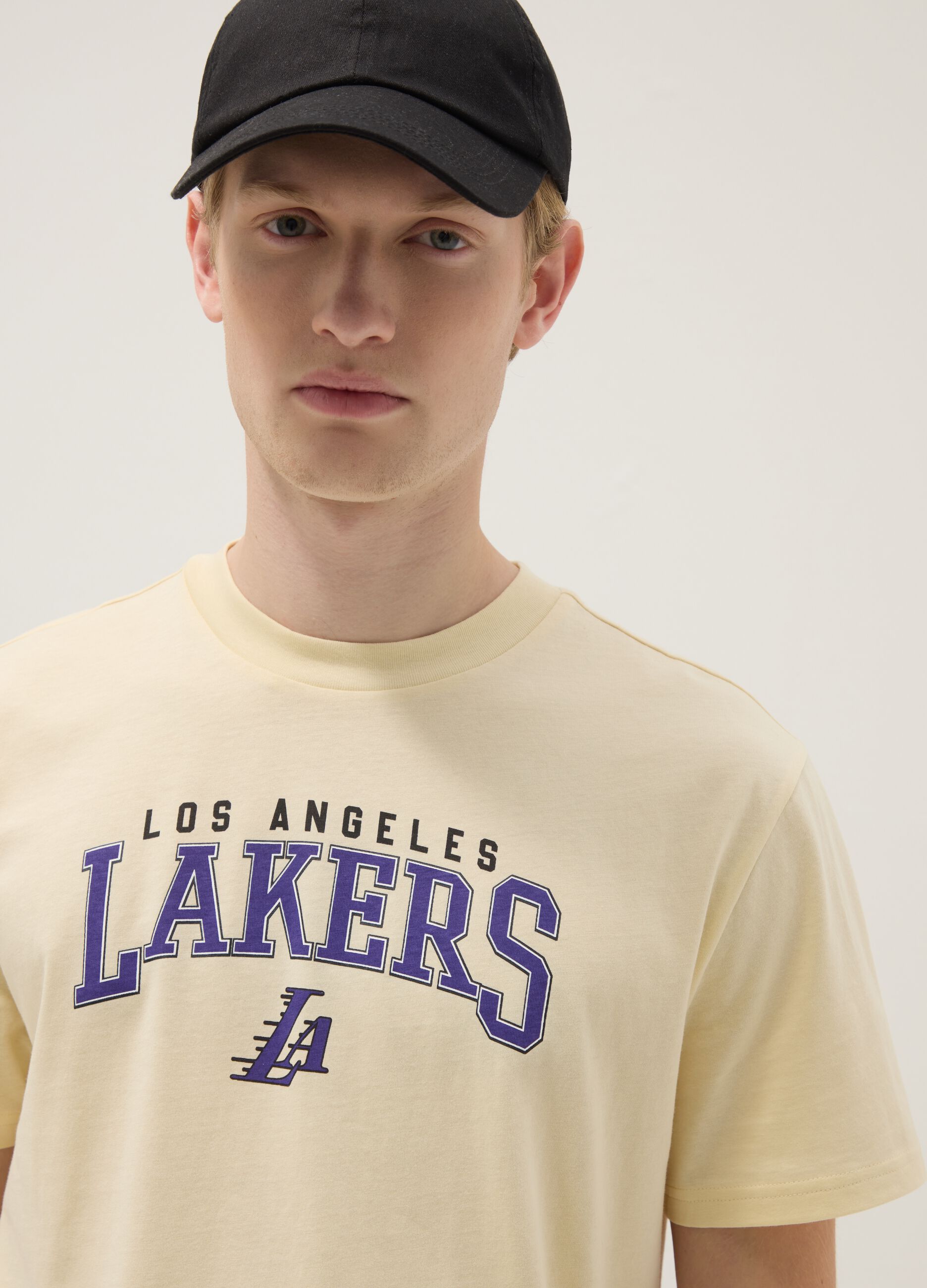 Yellow pure cotton regular fit T-shirt with Lakers print