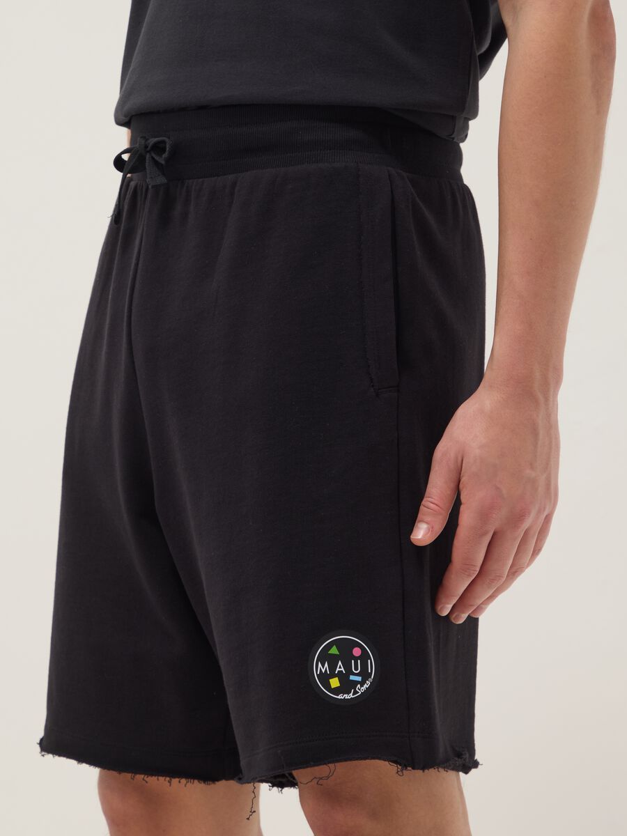 Black pure cotton relaxed-fit Bermuda shorts with raw-cut hems_3