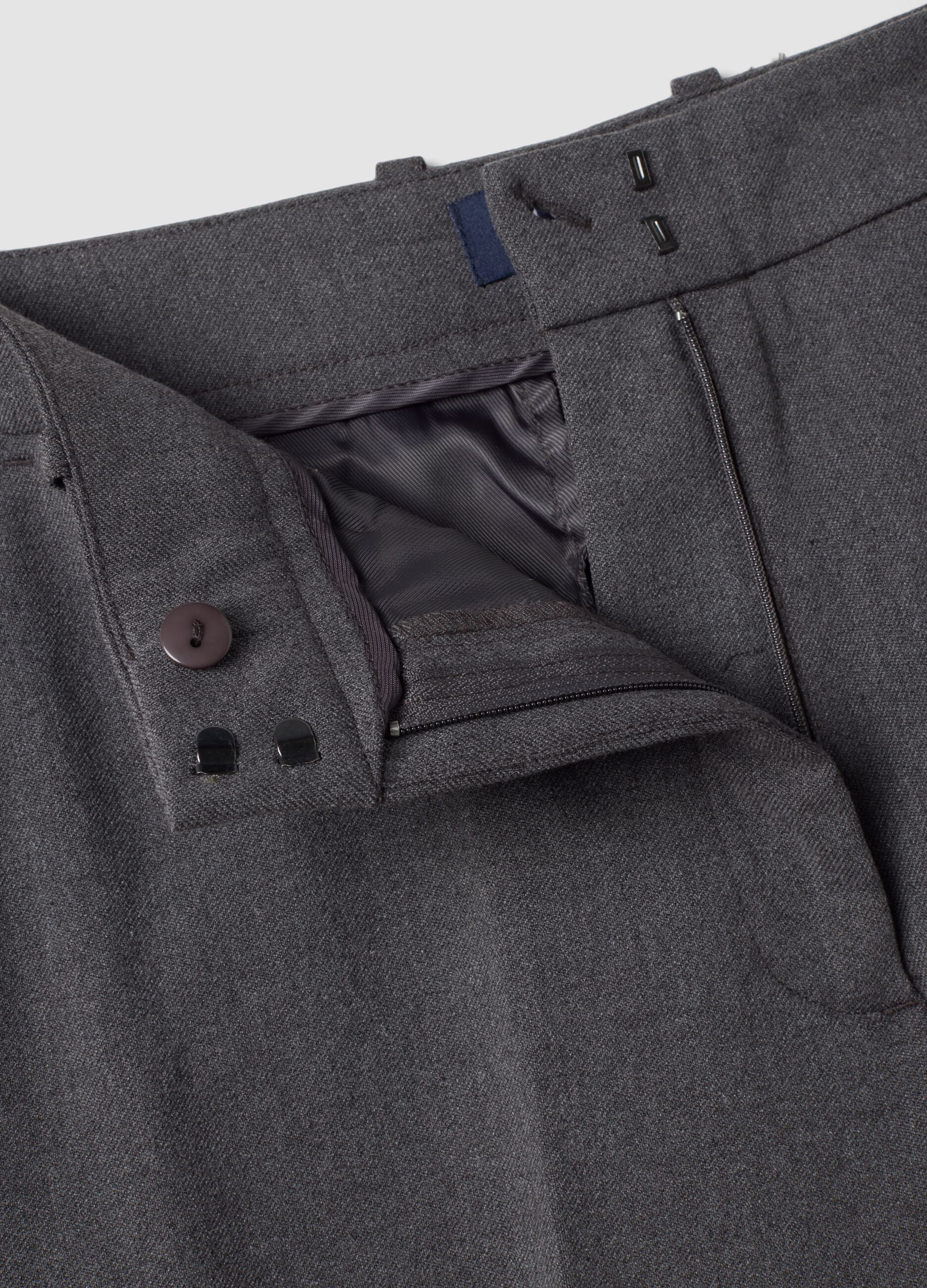 Pantaloni formali grigi flare in viscosa elasticizzata