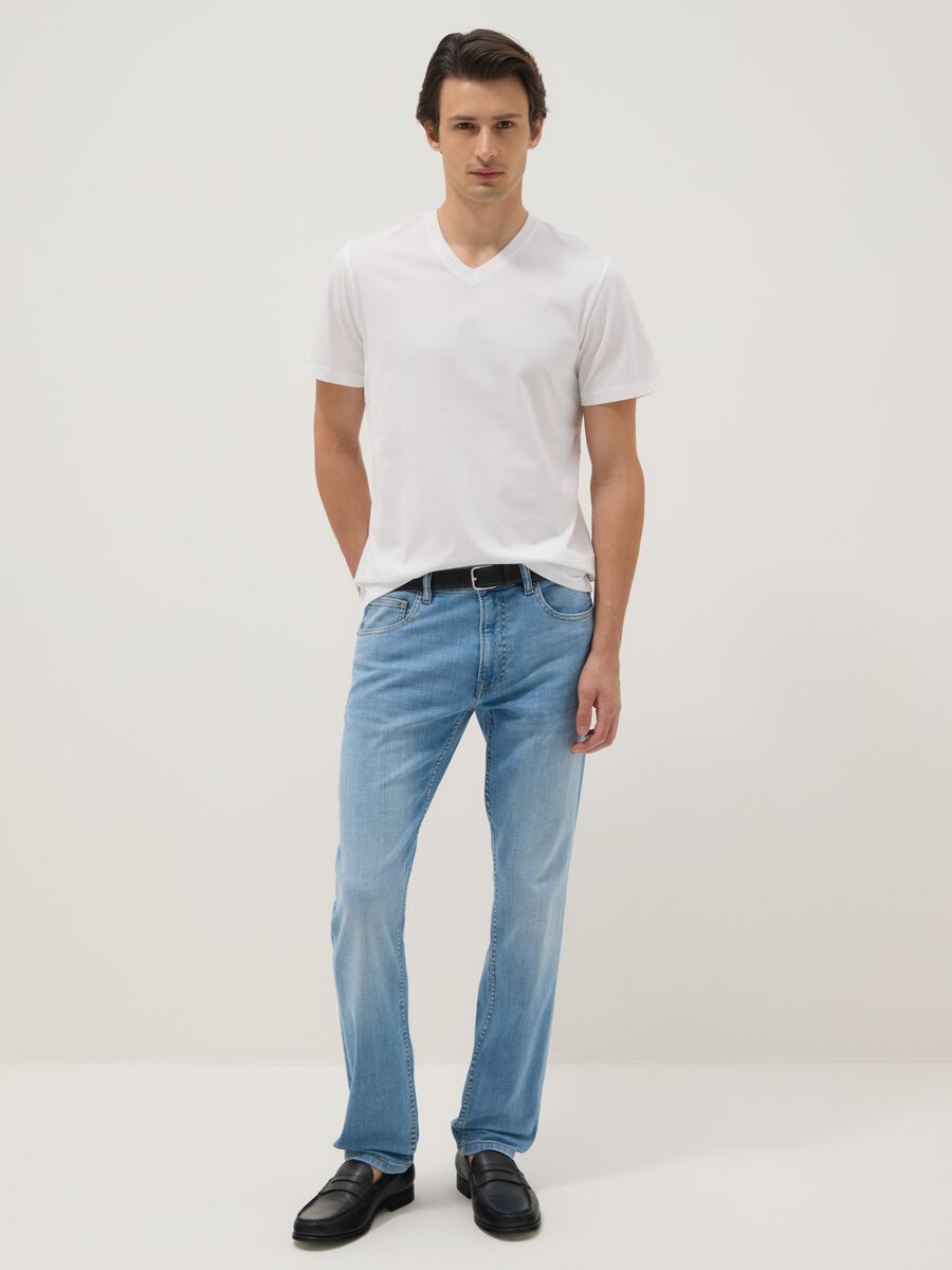 White pure cotton V-neck regular fit T-shirt_1