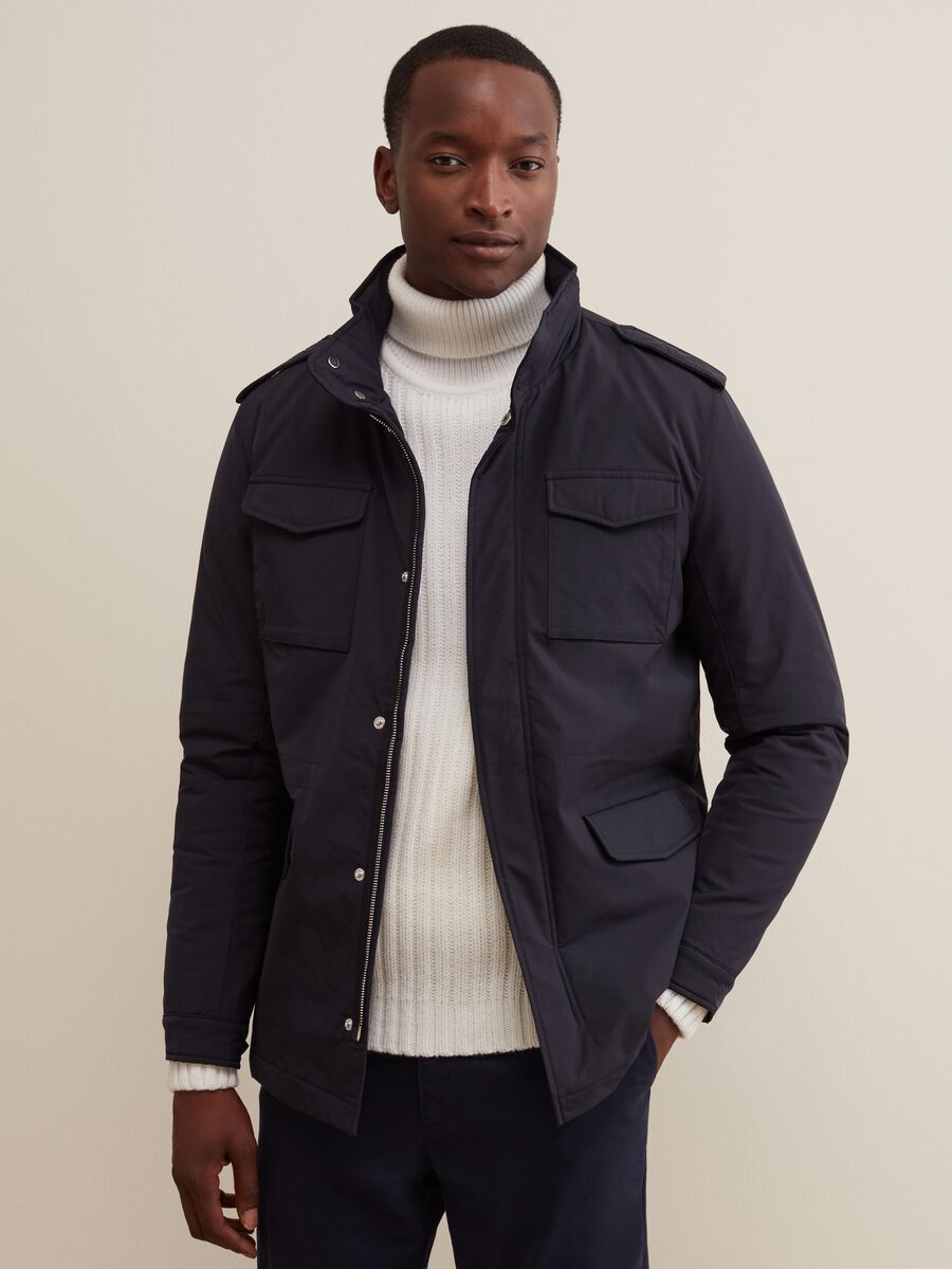 Short jacket with high neck_0