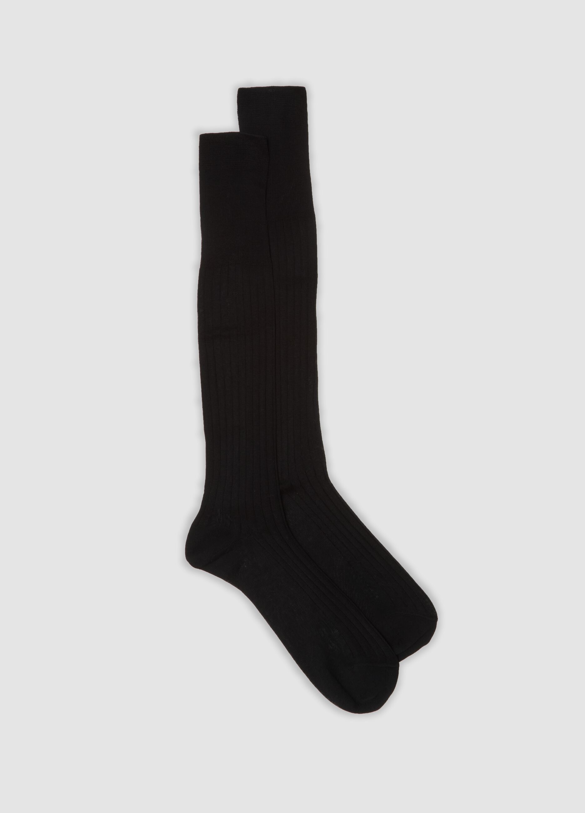 Black long socks in pure cotton