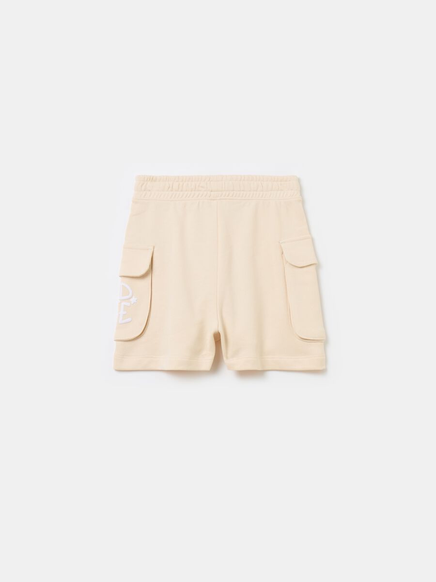 Shorts with drawstring and pockets_1