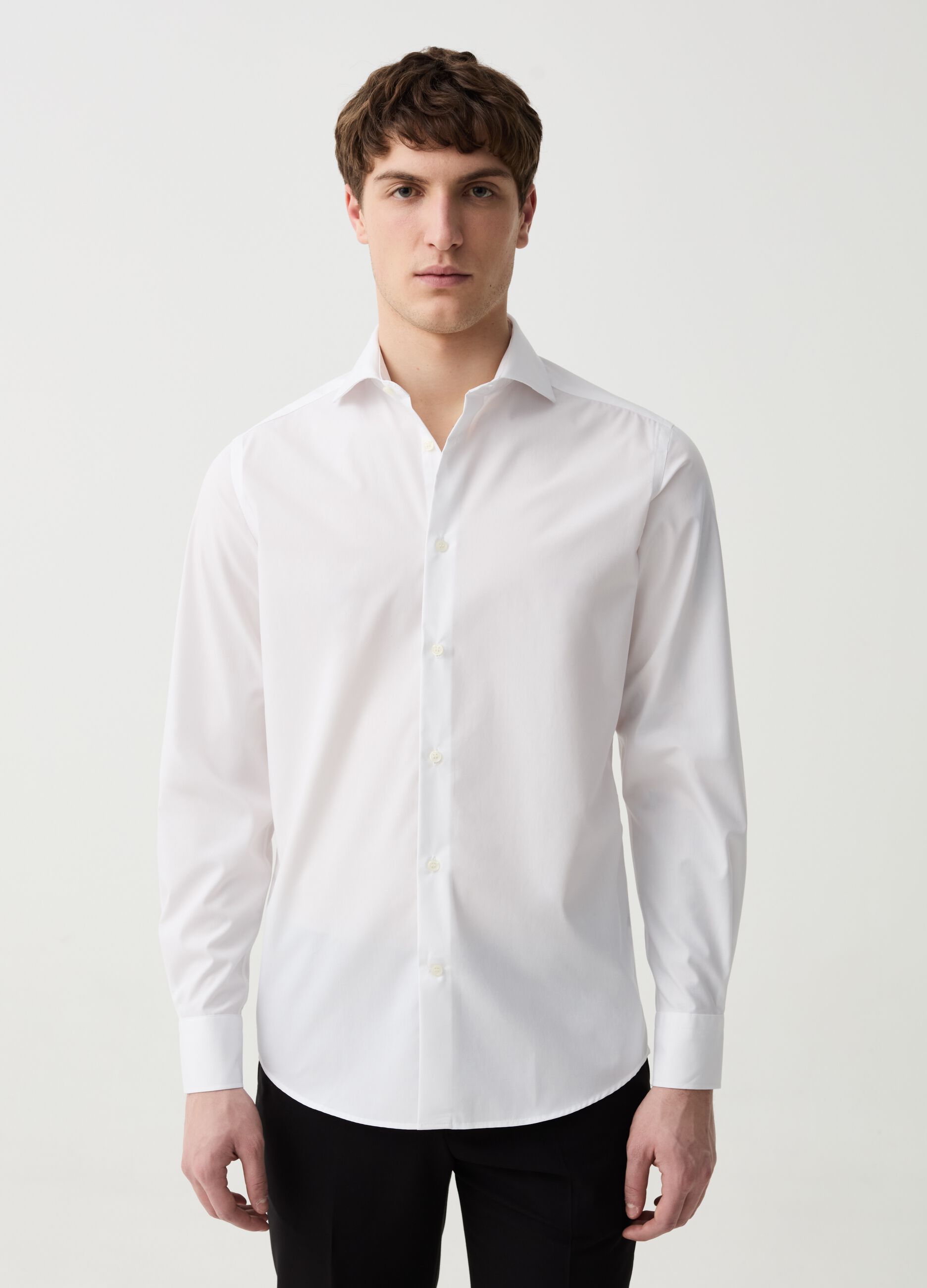 Camisa slim fit de algodón sin plancha