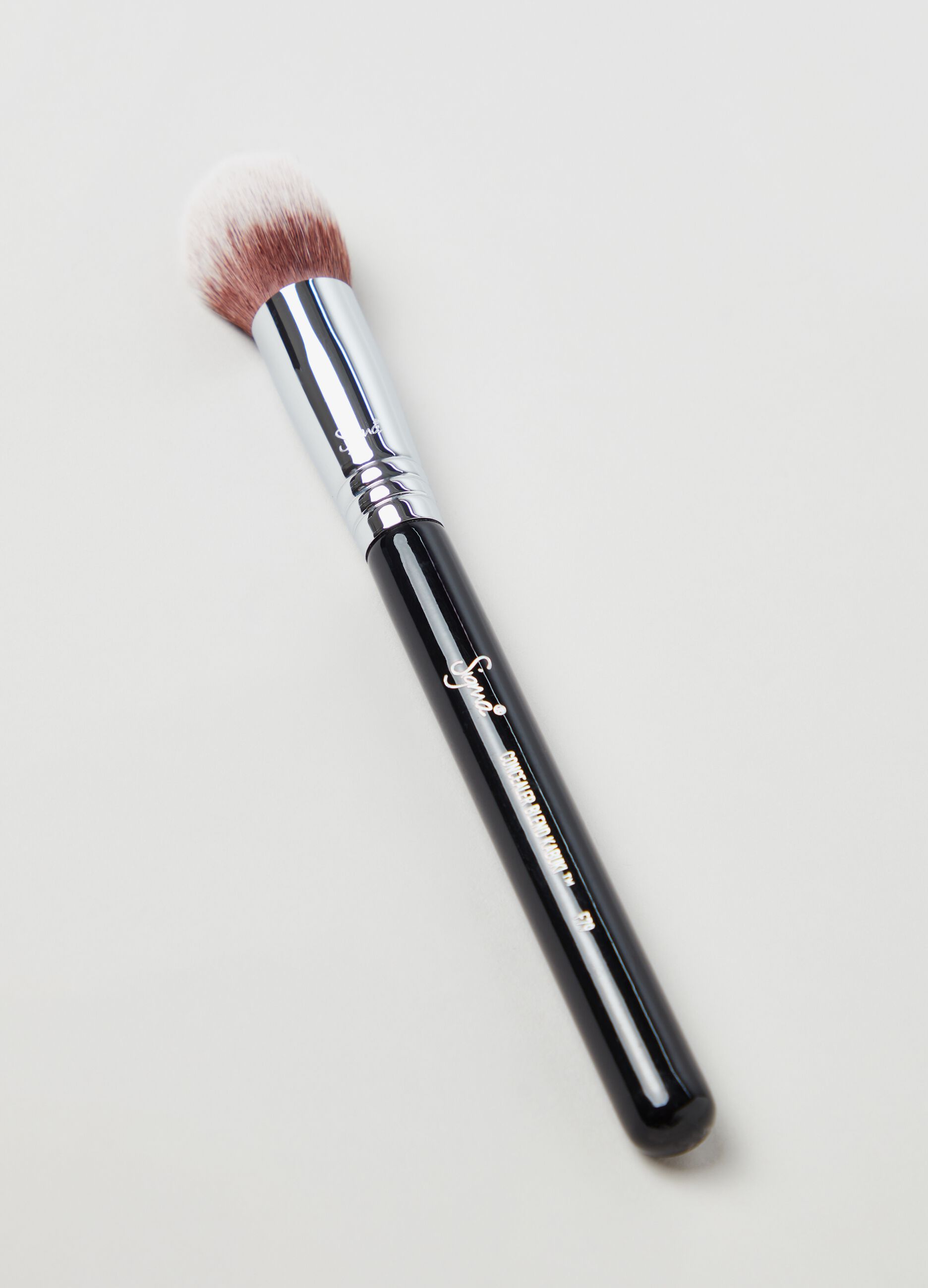 F79 Kabuki Concealer Brush