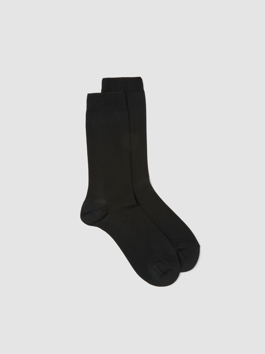 Lange schwarze Socken aus elastischer Viskose_0