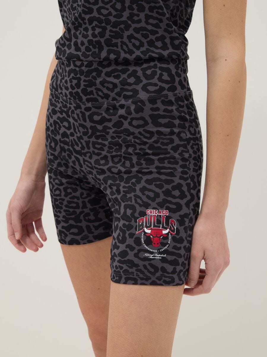 Schwarze High-Waist-Shorts aus Stretch-Baumwolle_2