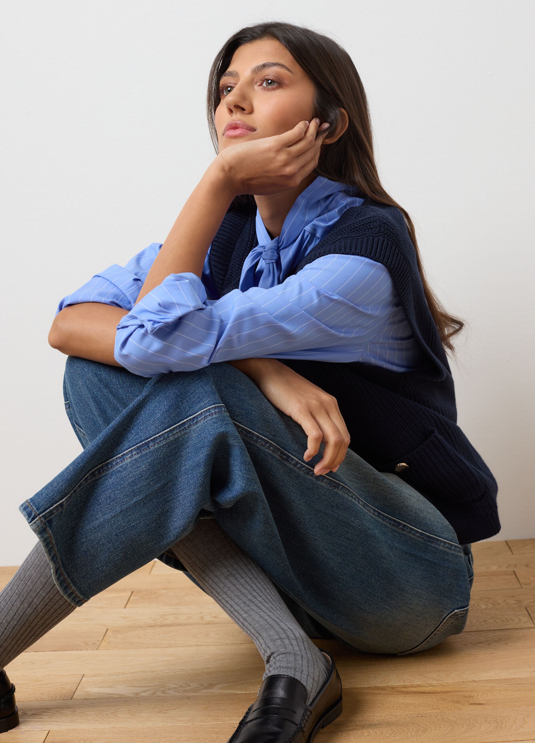 Regular Fit blauer Westen aus reiner Baumwolle mit Kn&ouml;pfen