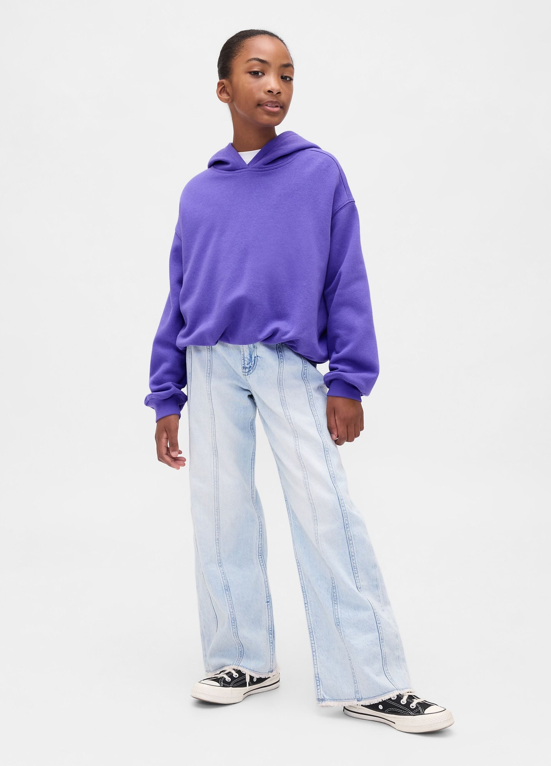 Lila M&auml;dchenkapuzenpullover