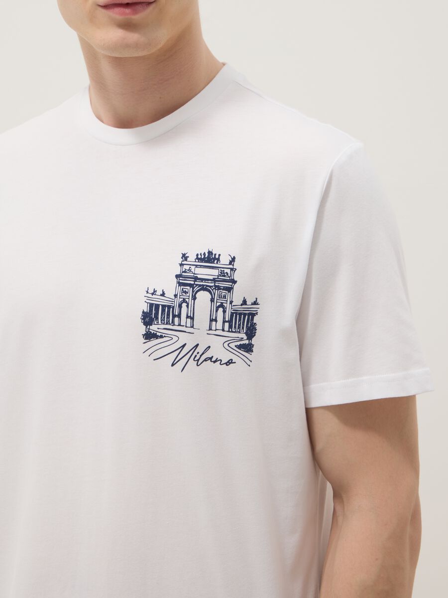 Weisses T-Shirt aus reiner Baumwolle mit Print, Regular Fit_2