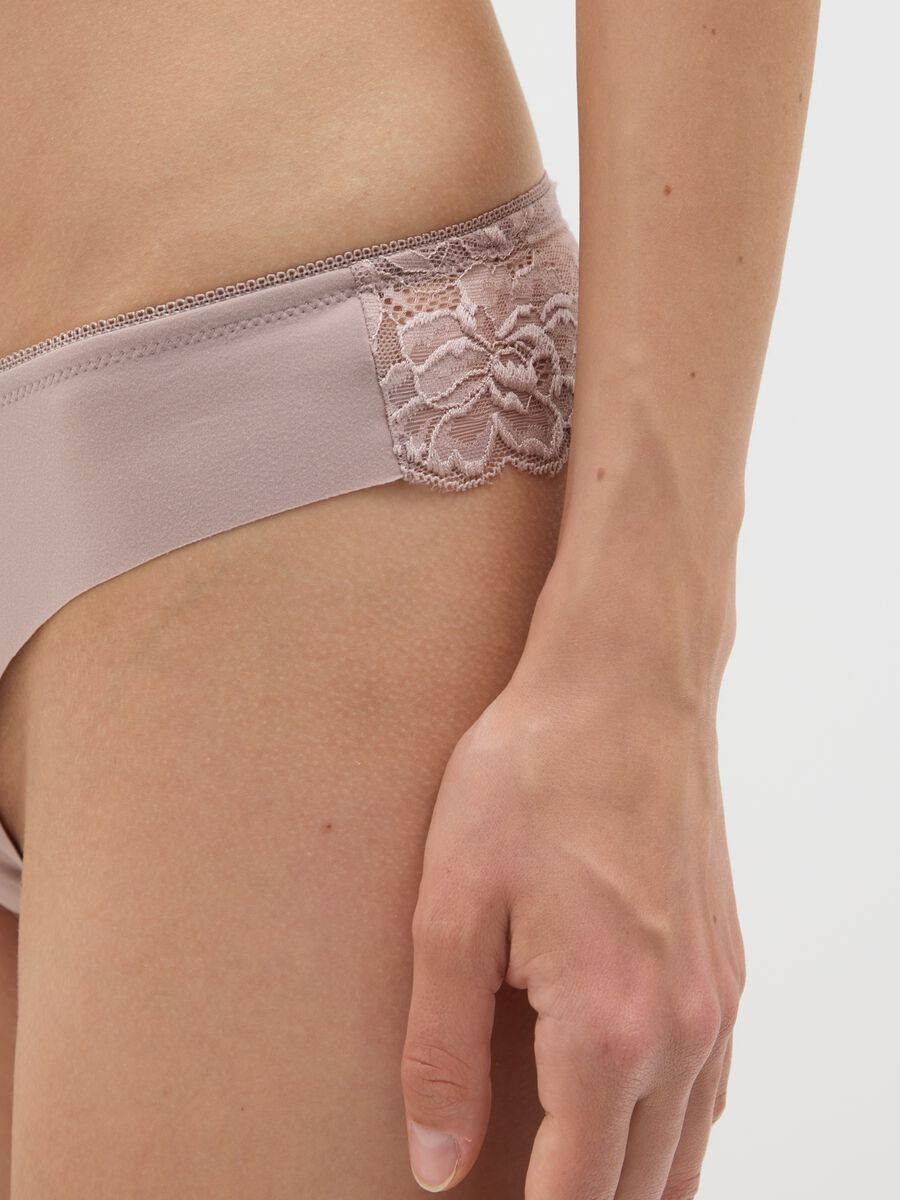 The Nude Contemporary Lace Briefs with Lace Details_2