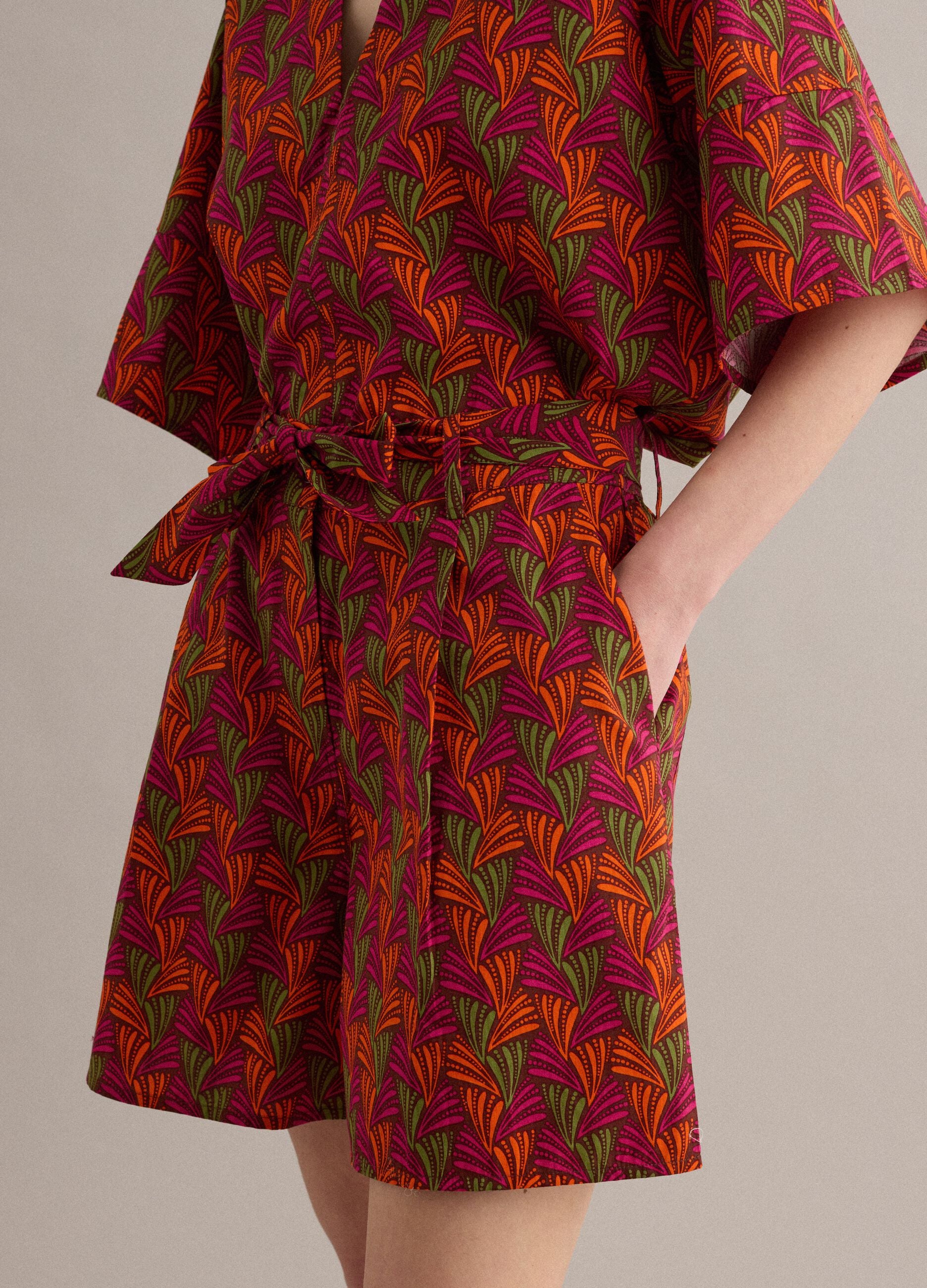 Rote Shorts aus reiner Baumwolle mit Print