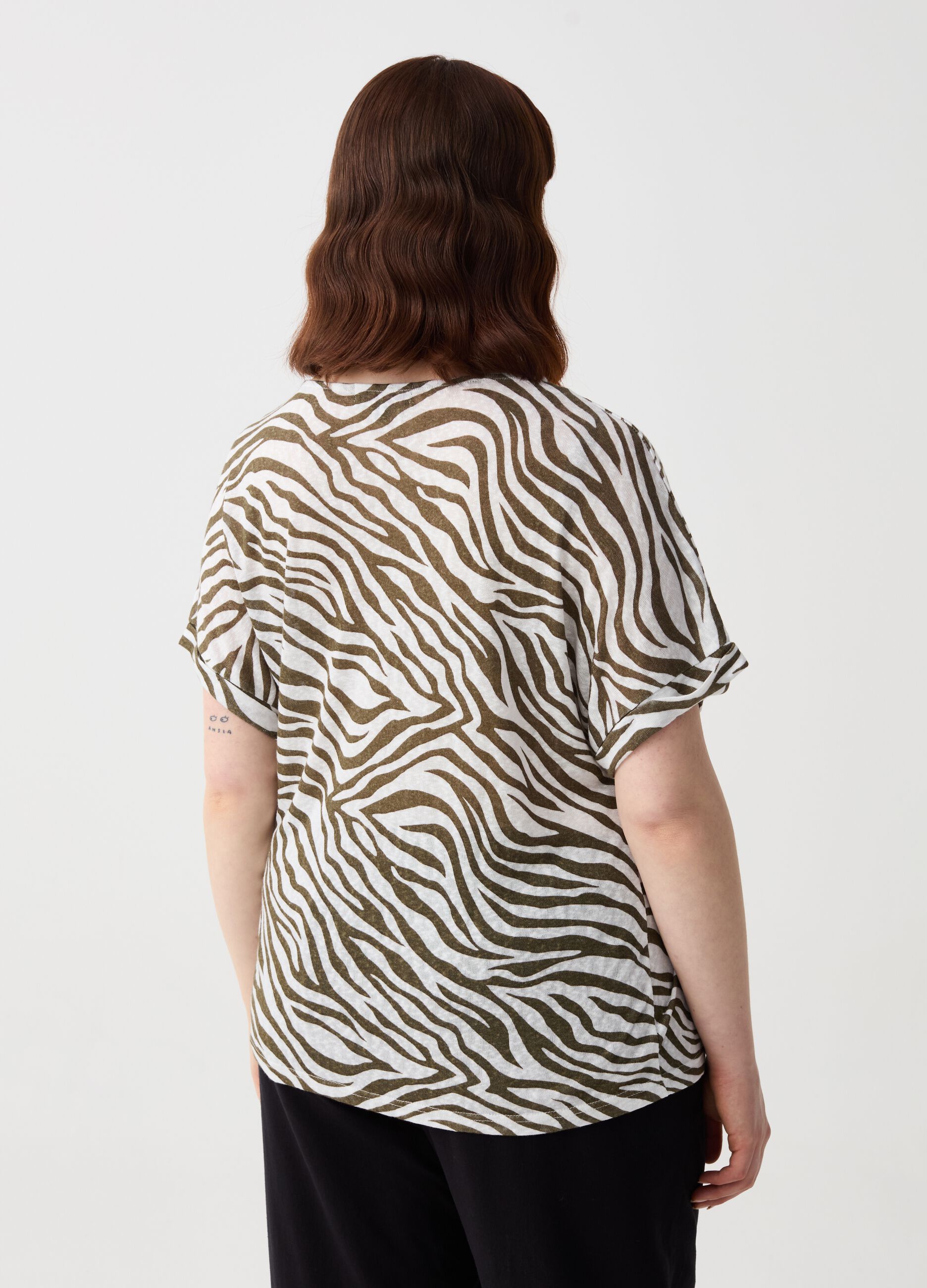 Curvy T-shirt with zebra print