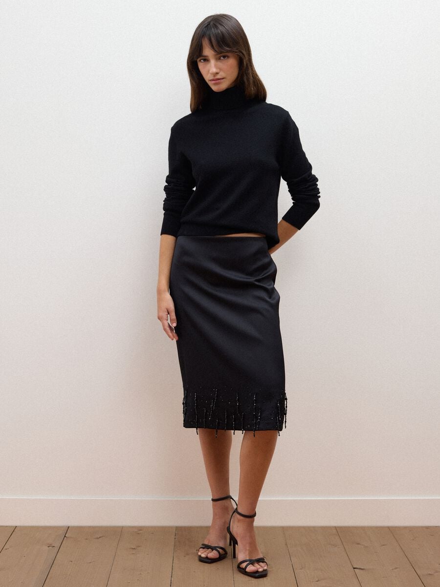 Maglia nera in pura lana con dolcevita regular fit_2