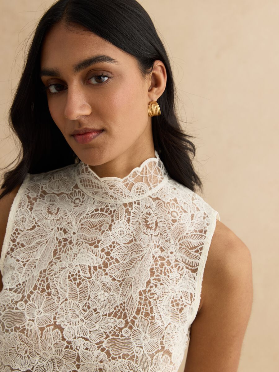 &Lambda;&epsilon;&upsilon;&kappa;ό &pi;&omicron;&upsilon;&kappa;ά&mu;&iota;&sigma;&omicron; &alpha;&pi;ό &mu;&epsilon;ί&gamma;&mu;&alpha; &beta;&alpha;&mu;&beta;&alpha;&kappa;&iota;&omicron;ύ &mu;&epsilon; &delta;&alpha;&nu;&tau;έ&lambda;&alpha;_3