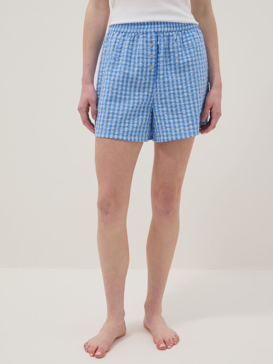 Regular-fit pure cotton checked pyjama shorts in white and light blue_1