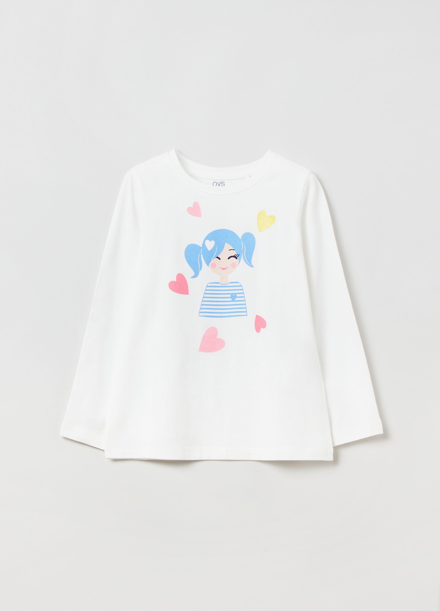 Camiseta de algodón estampado niña y corazones
