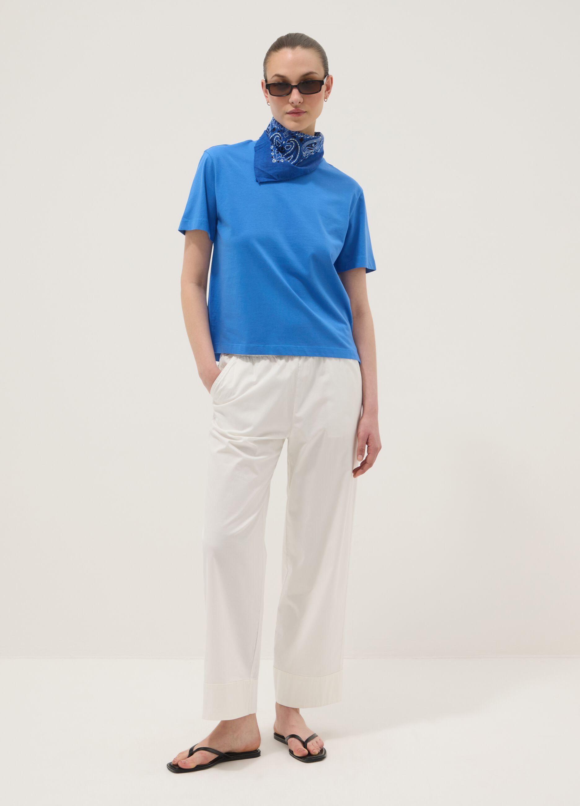 Blaues Regular-Fit T-Shirt aus reiner Baumwolle
