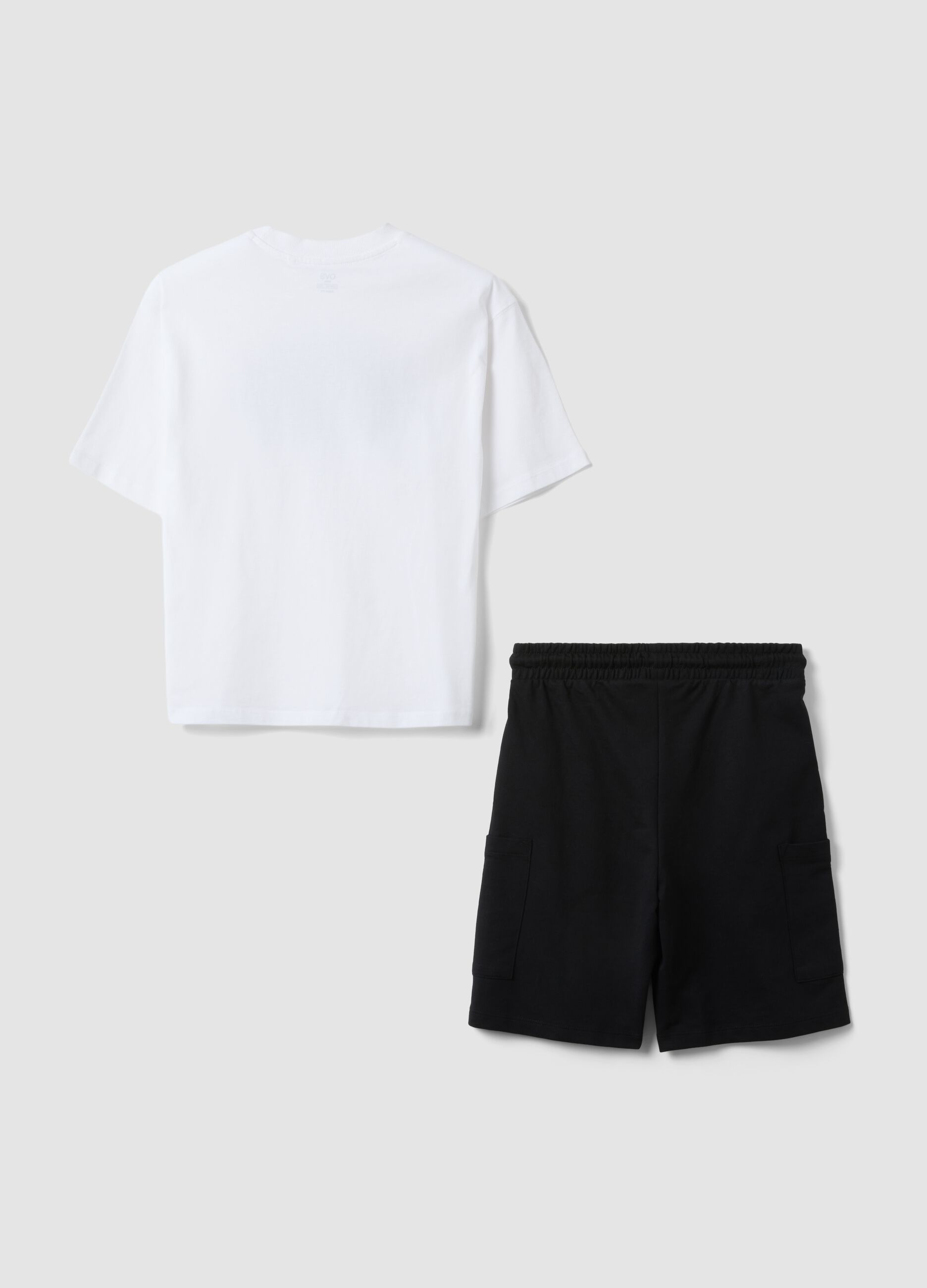Schwarz-weisses Jungen-Set aus reiner Baumwolle mit Print, Oversize-Passform