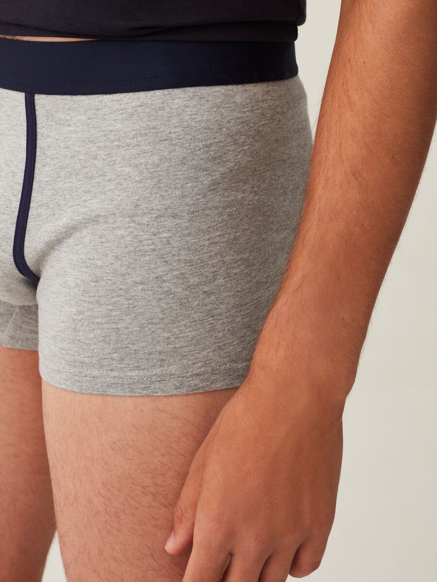 Three-pack boxer shorts with contrasting colour trims_3