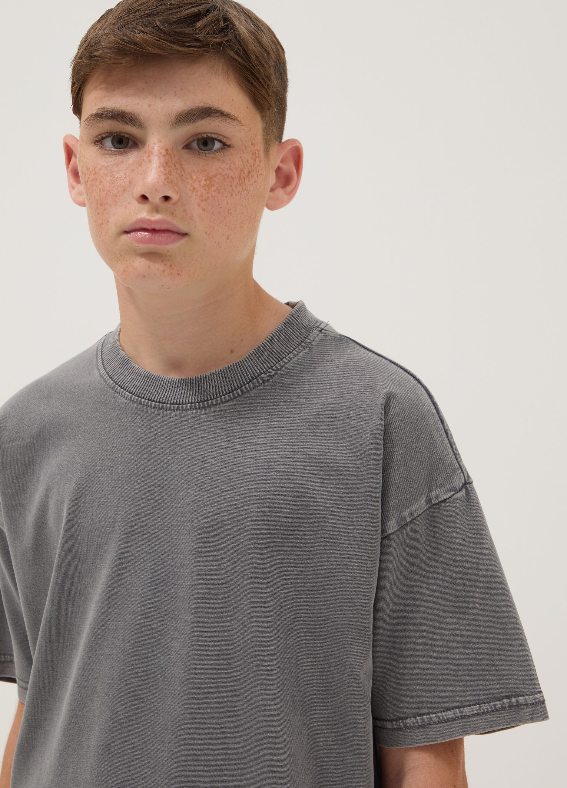Grey pure cotton short-sleeve boys&rsquo; T-shirt, oversized fit