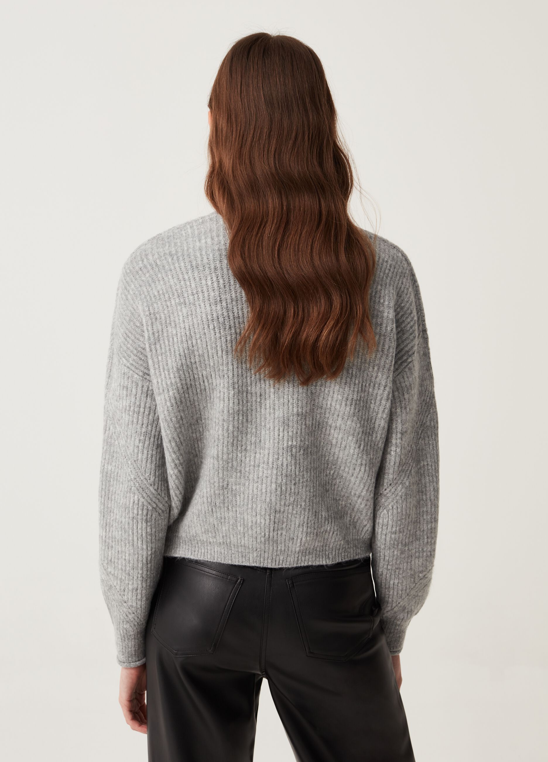 Oversize pullover with round neck