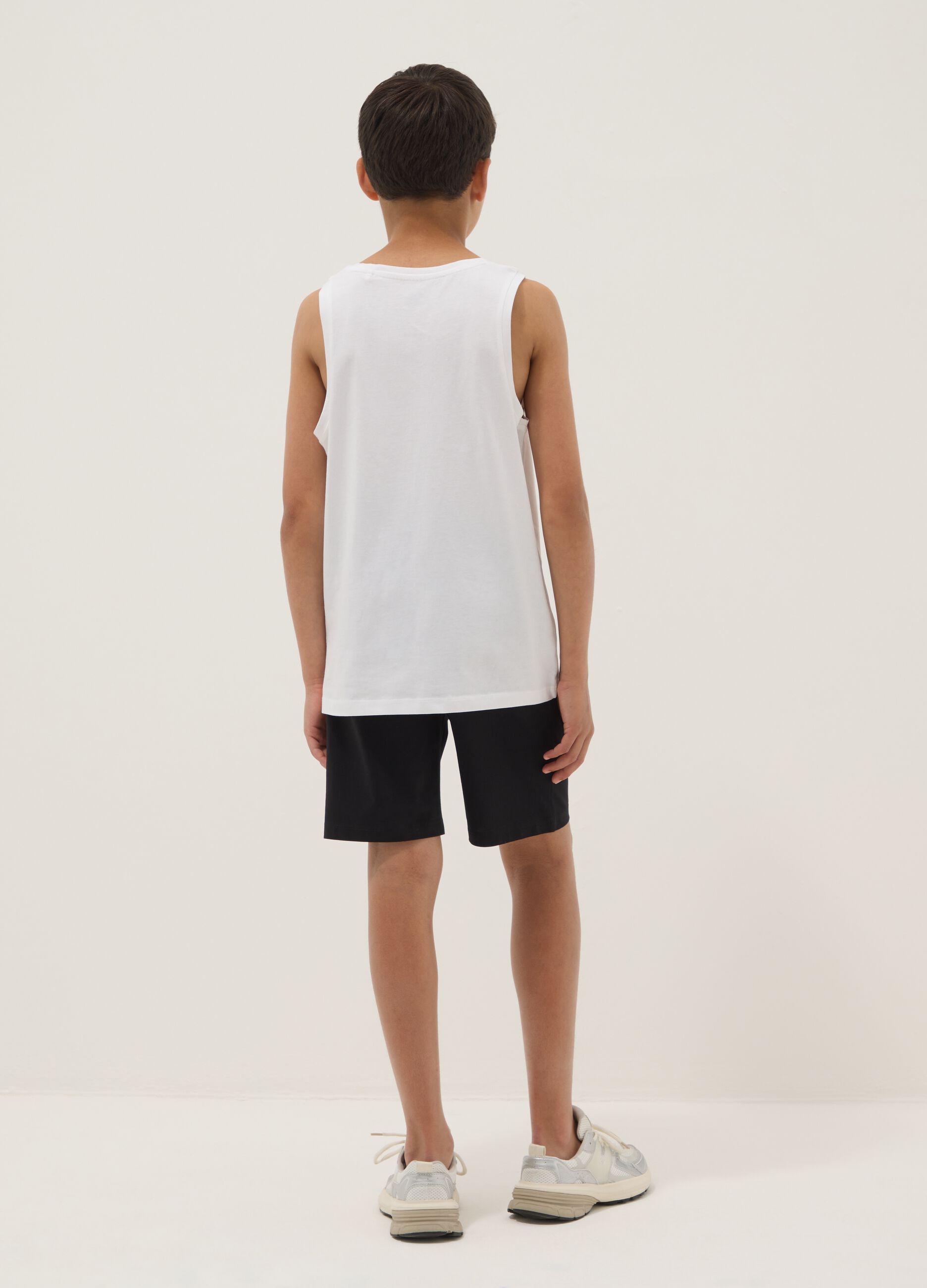 Conjunto preto e branco em algod&atilde;o puro com top e cal&ccedil;&otilde;es