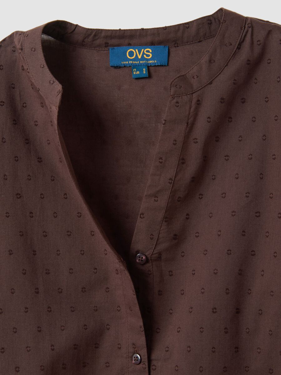 Brown pure cotton shirt with deep V-neck and polka dots, regular fit_5