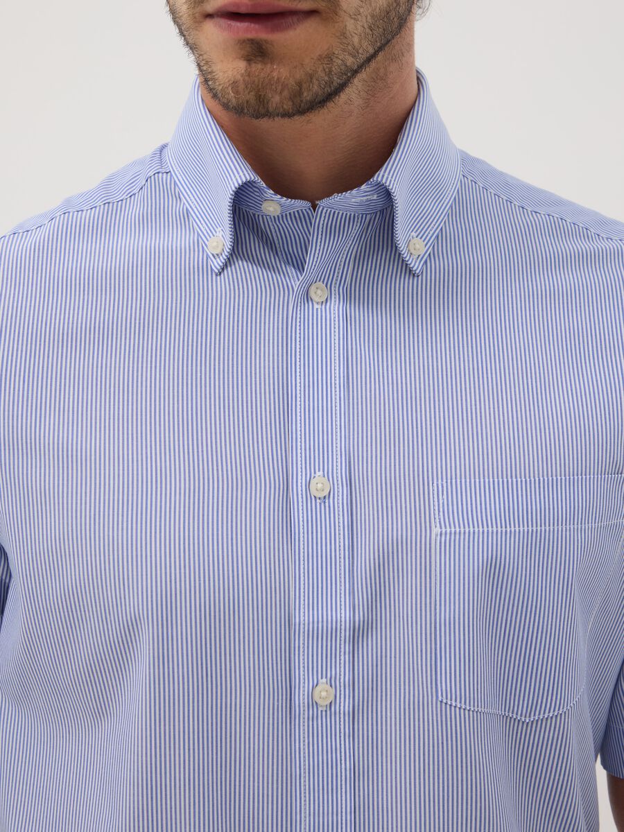 Light blue striped short-sleeve regular-fit shirt_1