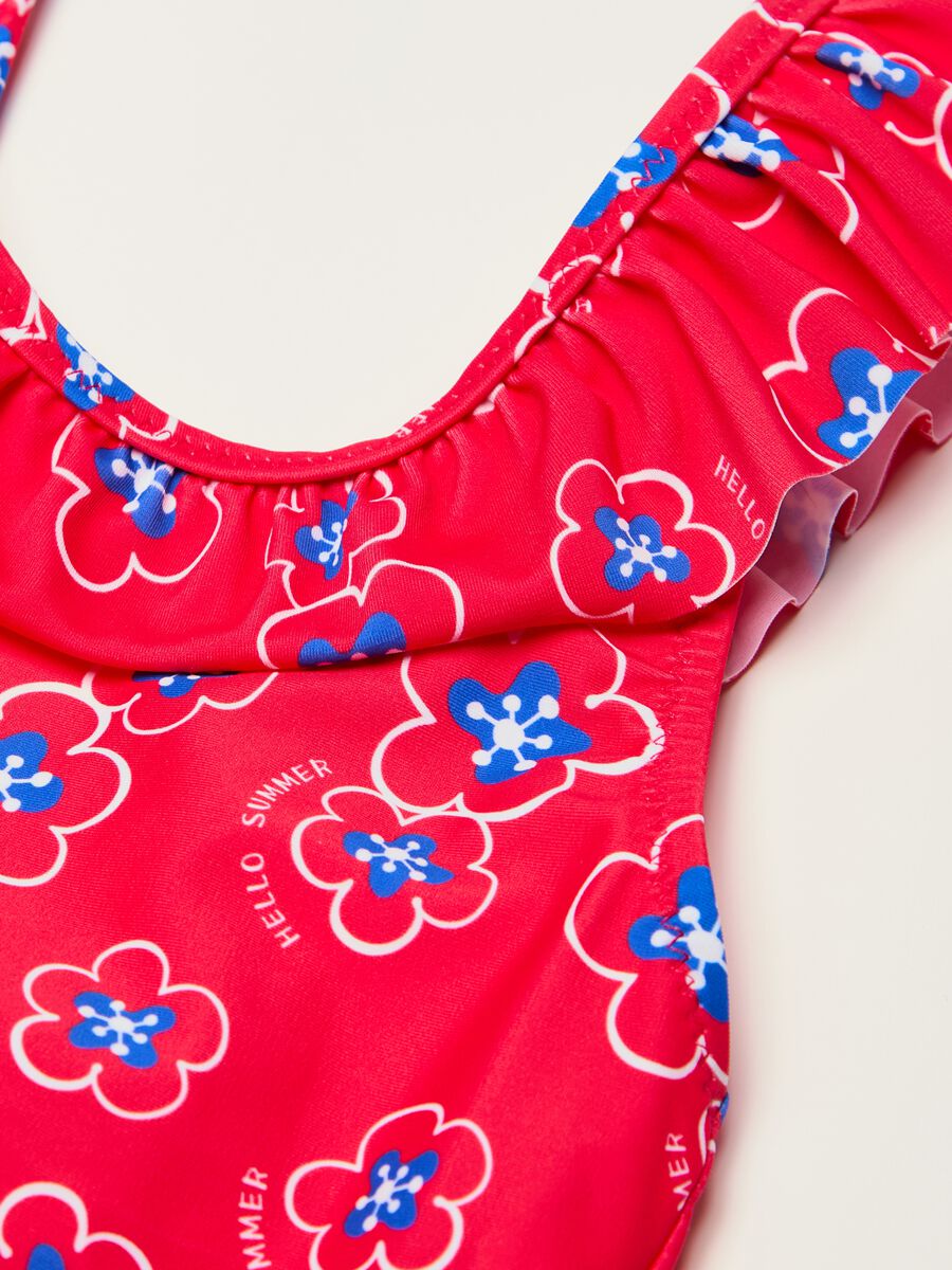 One-piece swimsuit with flounce and flowers print_2