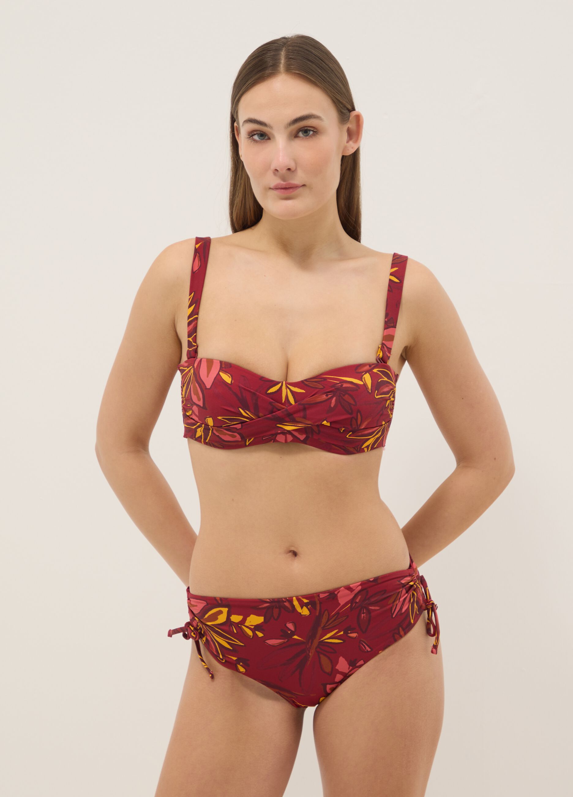 Mehrfarbige Stretch-Badehose mit Blumenprint