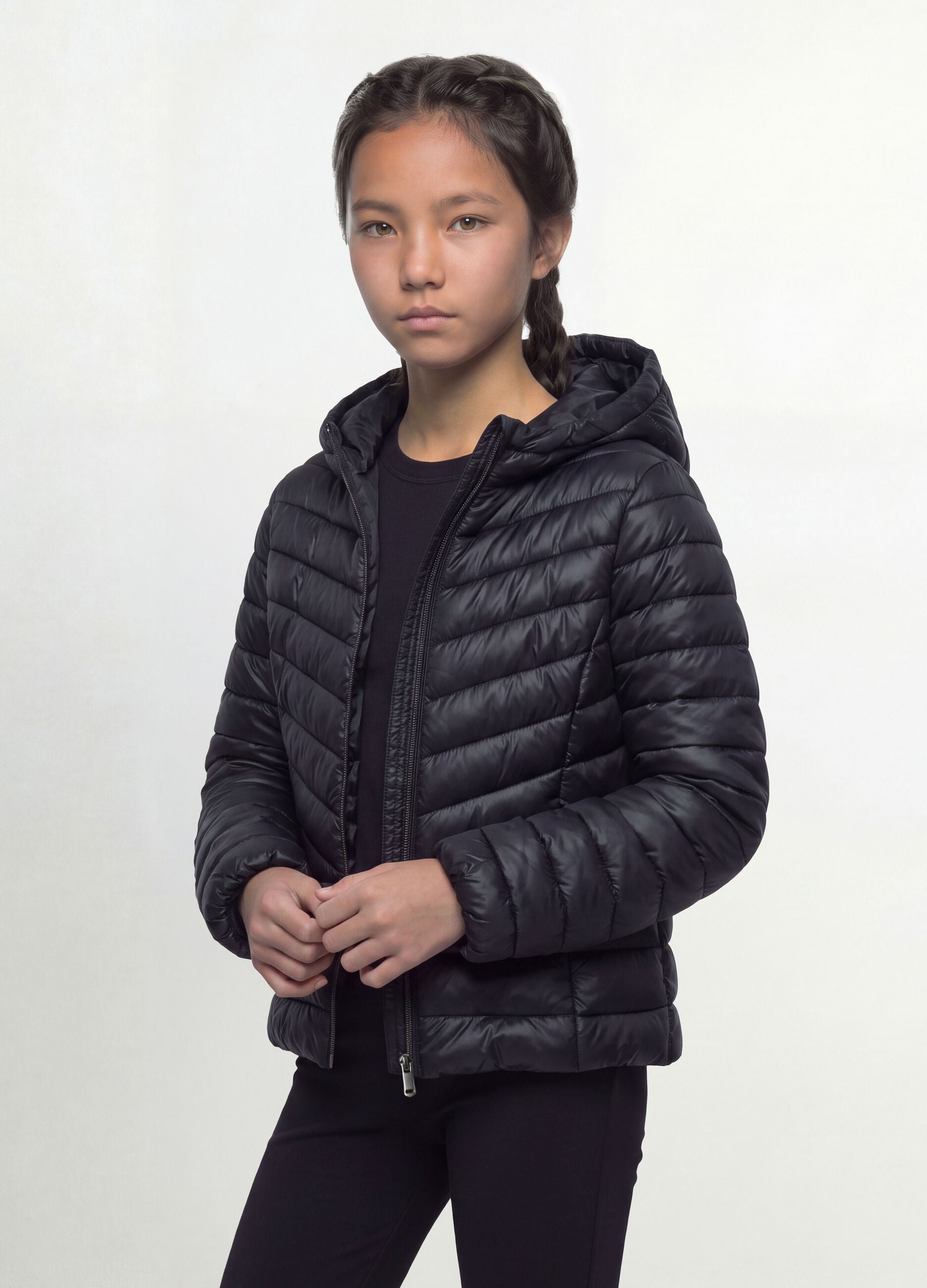 Girls&rsquo; Black Ultralight Padded Jacket with Hood and Zip